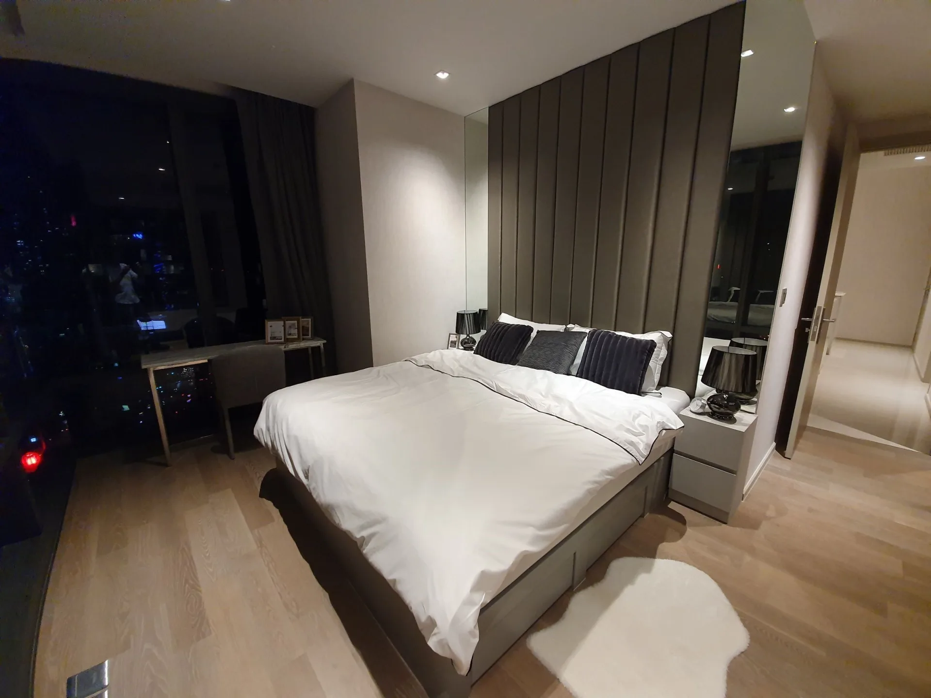 Property photos for Ashton Silom