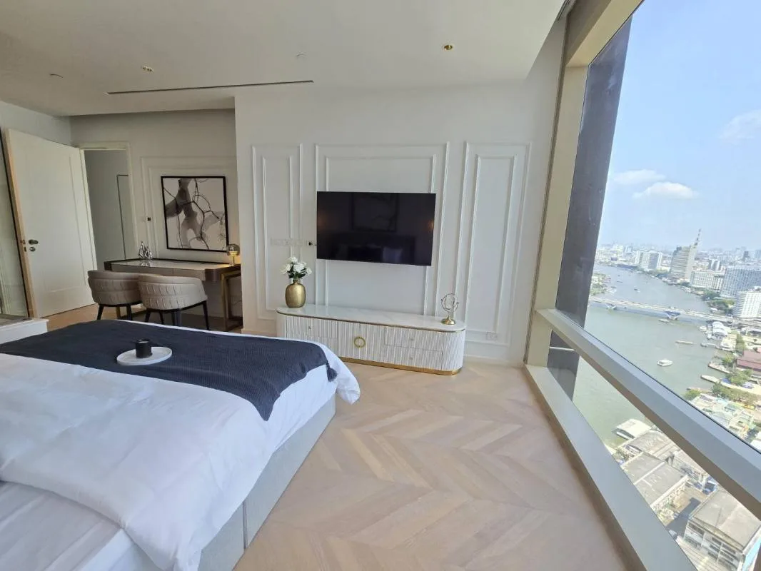 Property photos for Four Seasons Private Residences