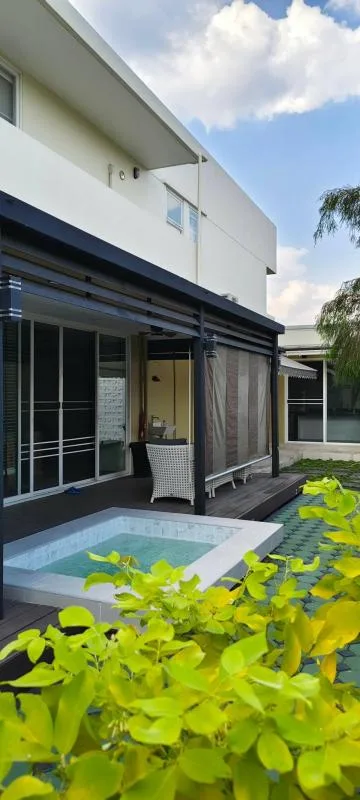 Property photos for Courtyard Villa Rama 9-wongwaen