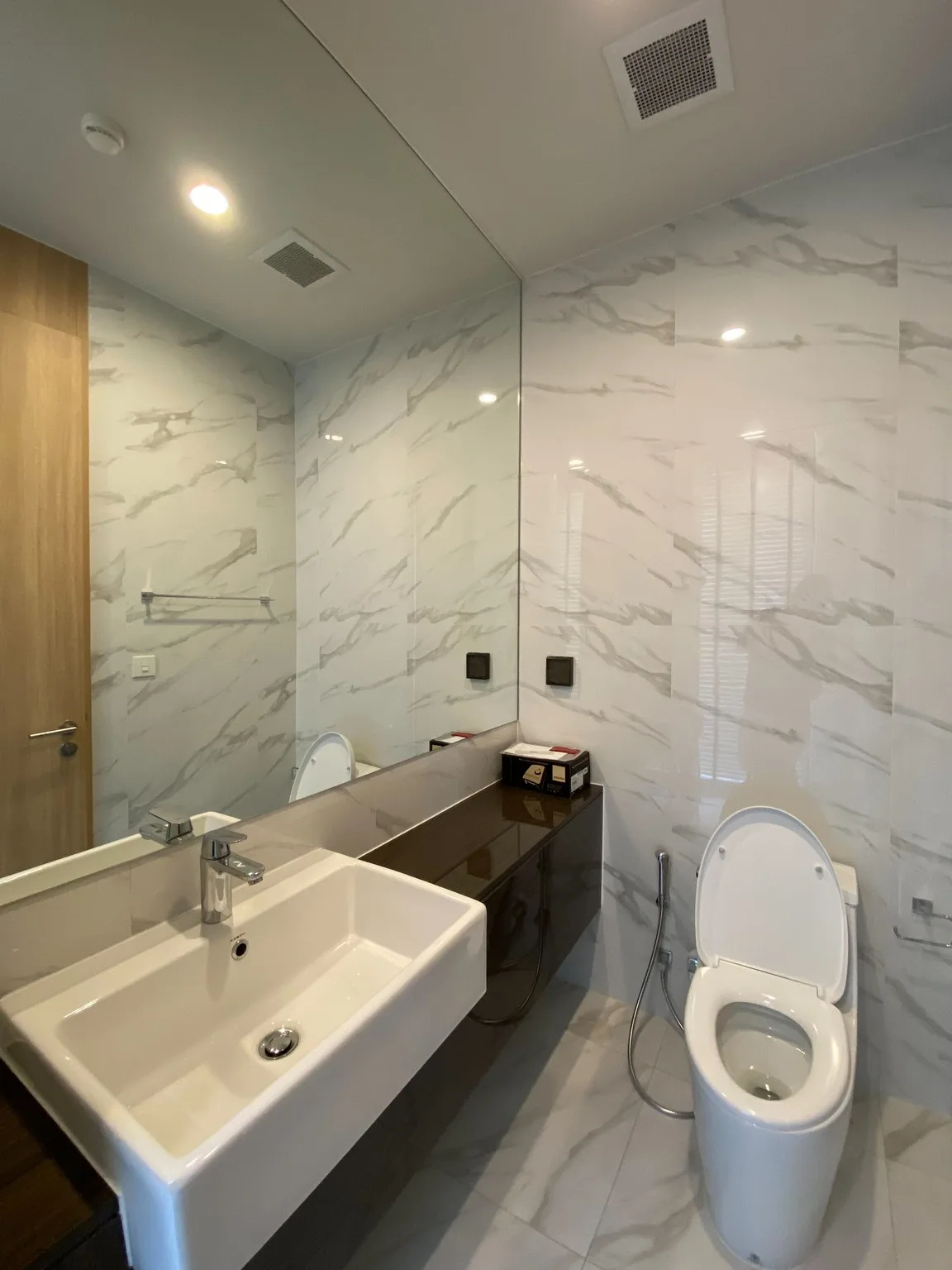 Property photos for Noble BE19