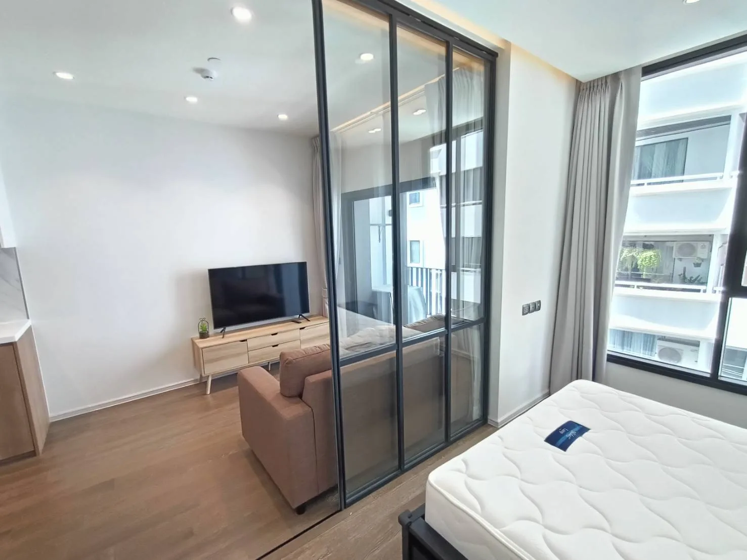 Property photos for MUNIQ Sukhumvit 23