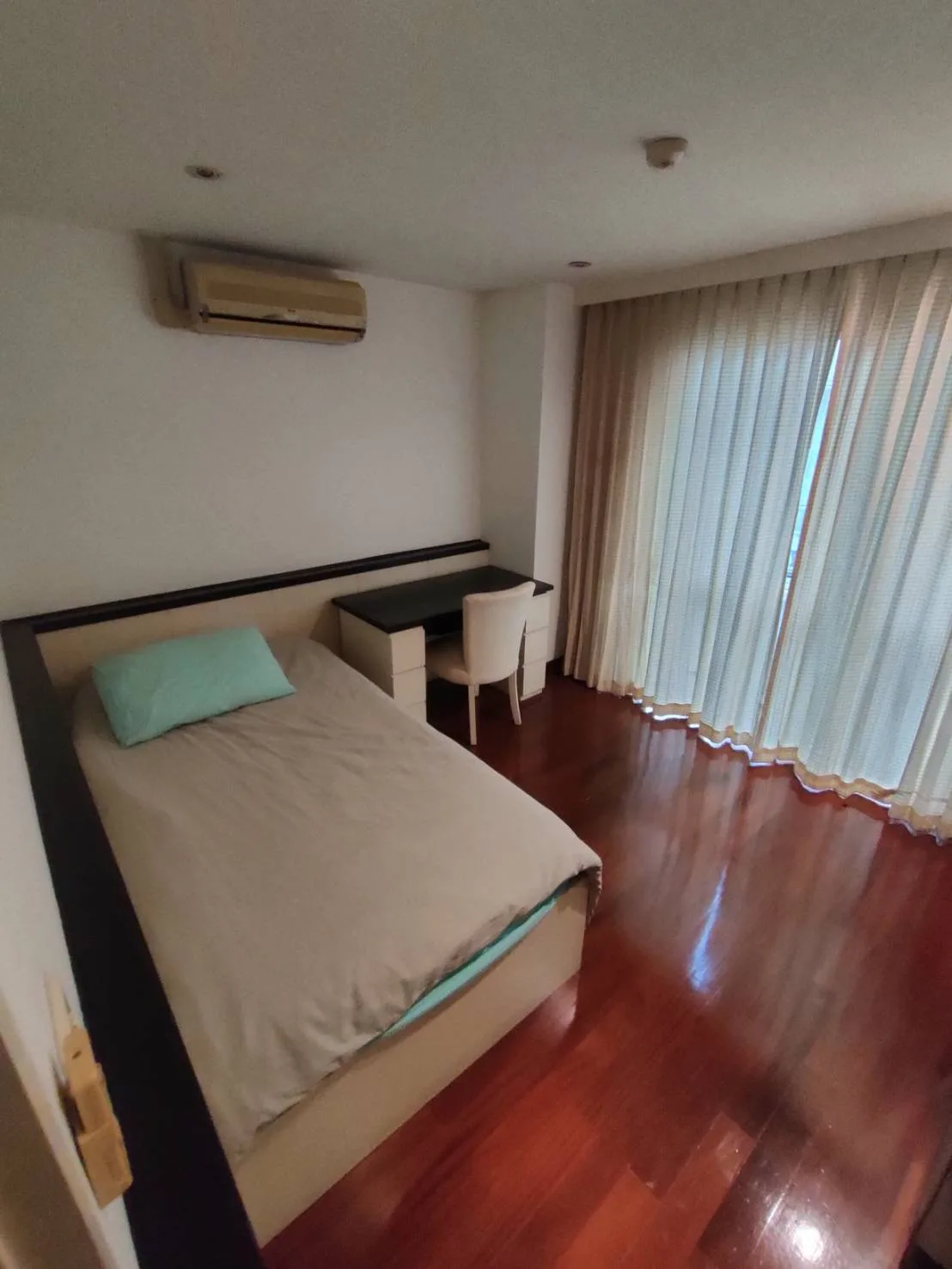 Property photos for Urbana Sukhumvit 15