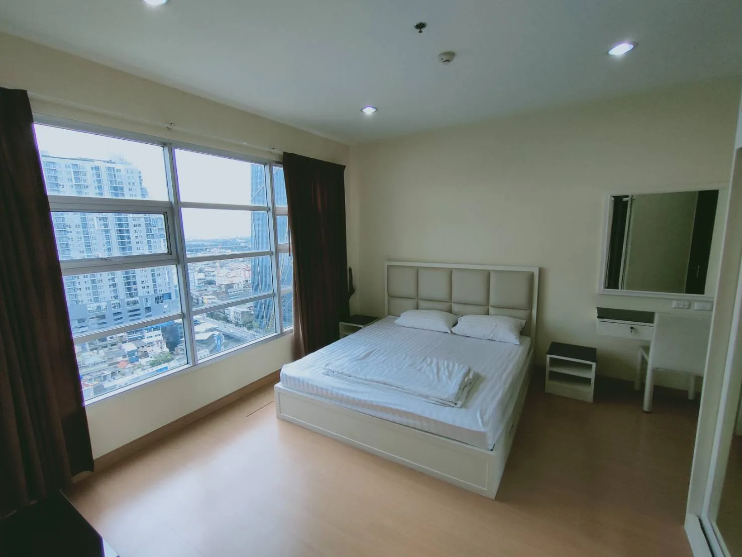 Property photos for Baan Klang Krung Siam - Pathumwan