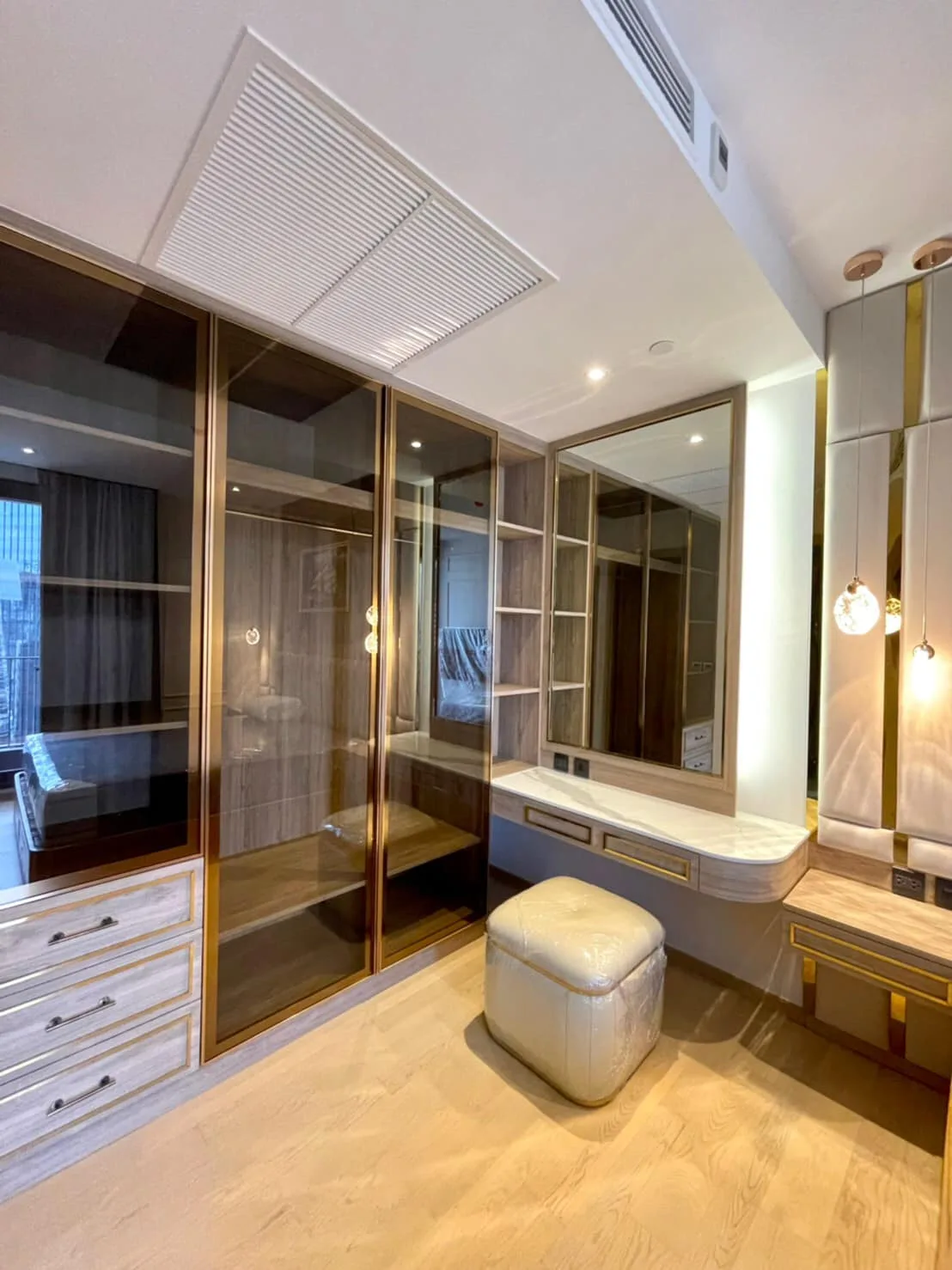 Property photos for ASHTON Asoke - Rama 9