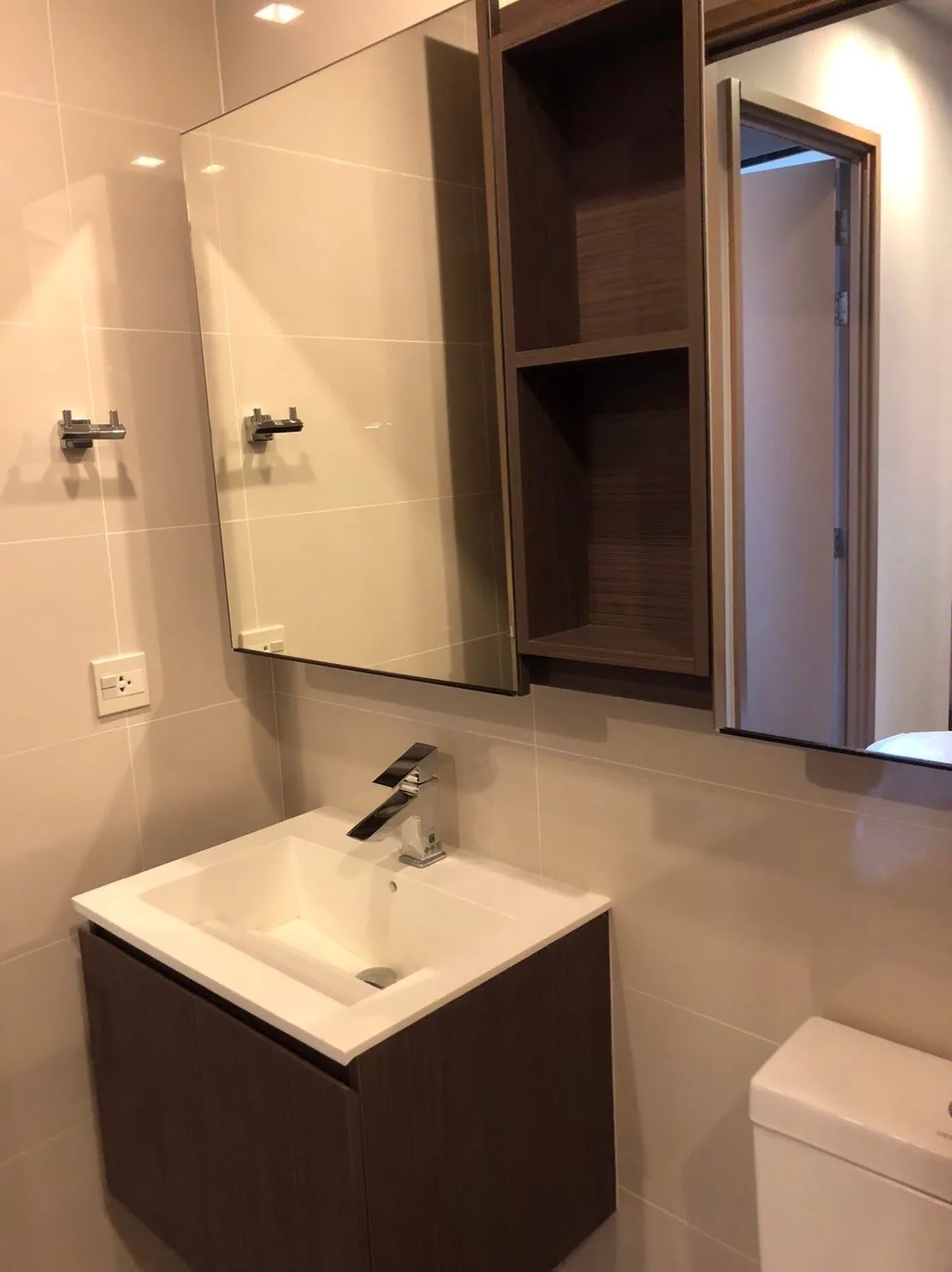 Property photos for The Line Sukhumvit 71