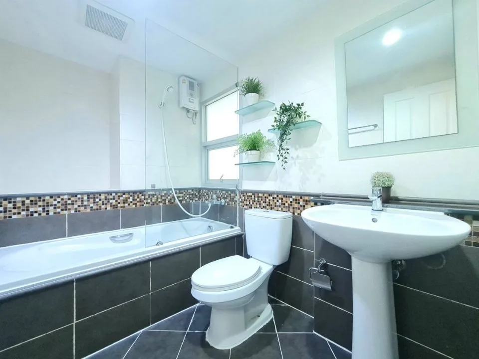 Property photos for The Waterford Sukhumvit 50 Onnut