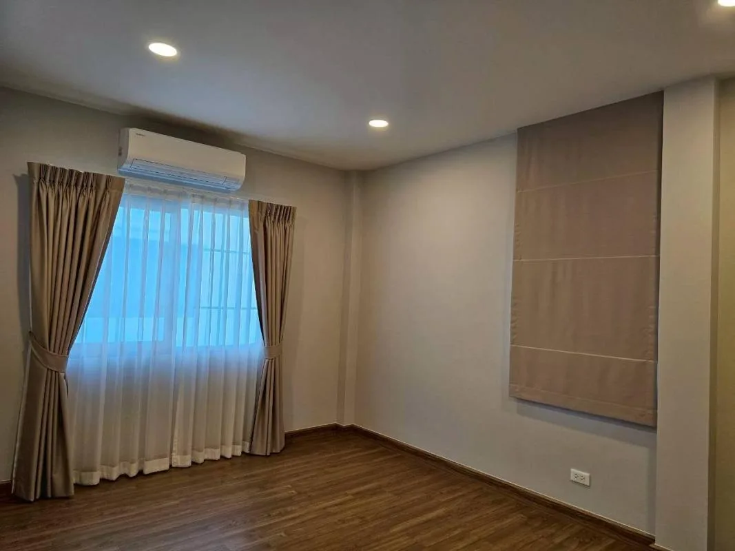 Property photos for Centro Bangna - Km.7