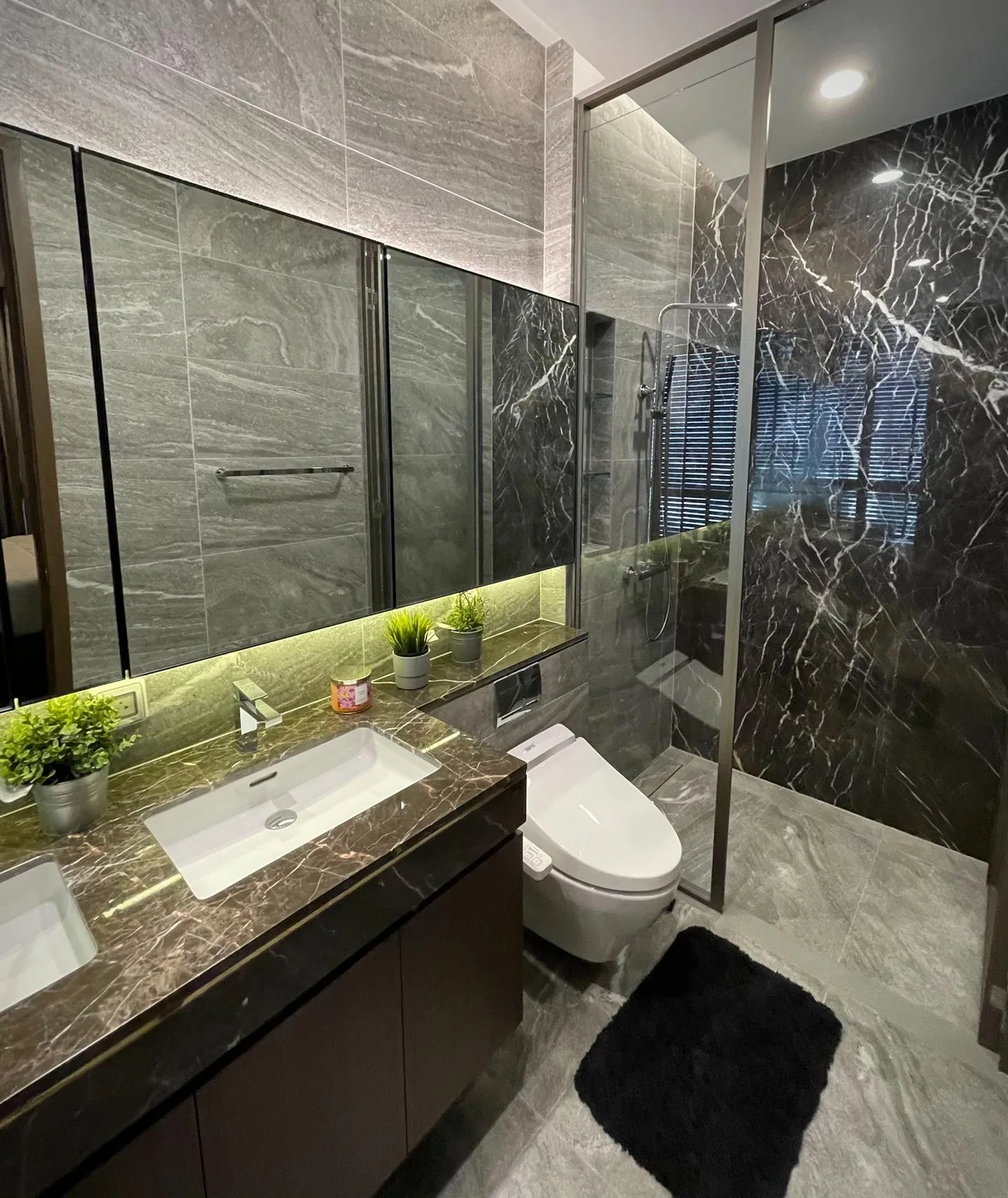 Property photos for The Esse Sukhumvit 36