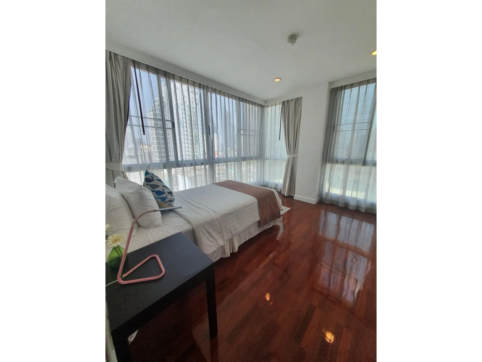 Property photos for Sathorn Gallery Residences