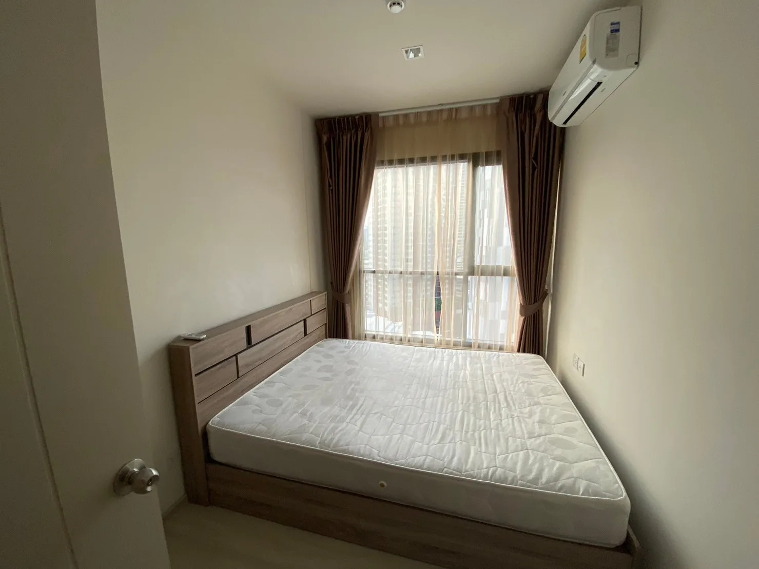 Property photos for Life Sukhumvit 48