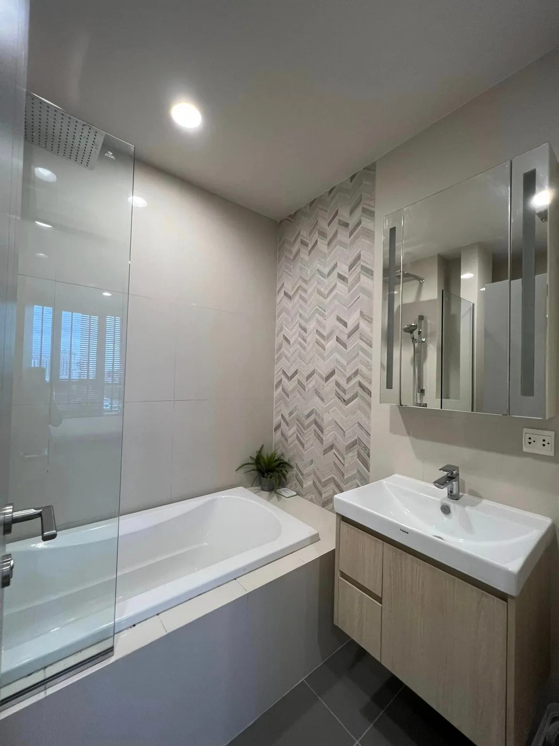 Property photos for OKA HAUS Sukhumvit 36
