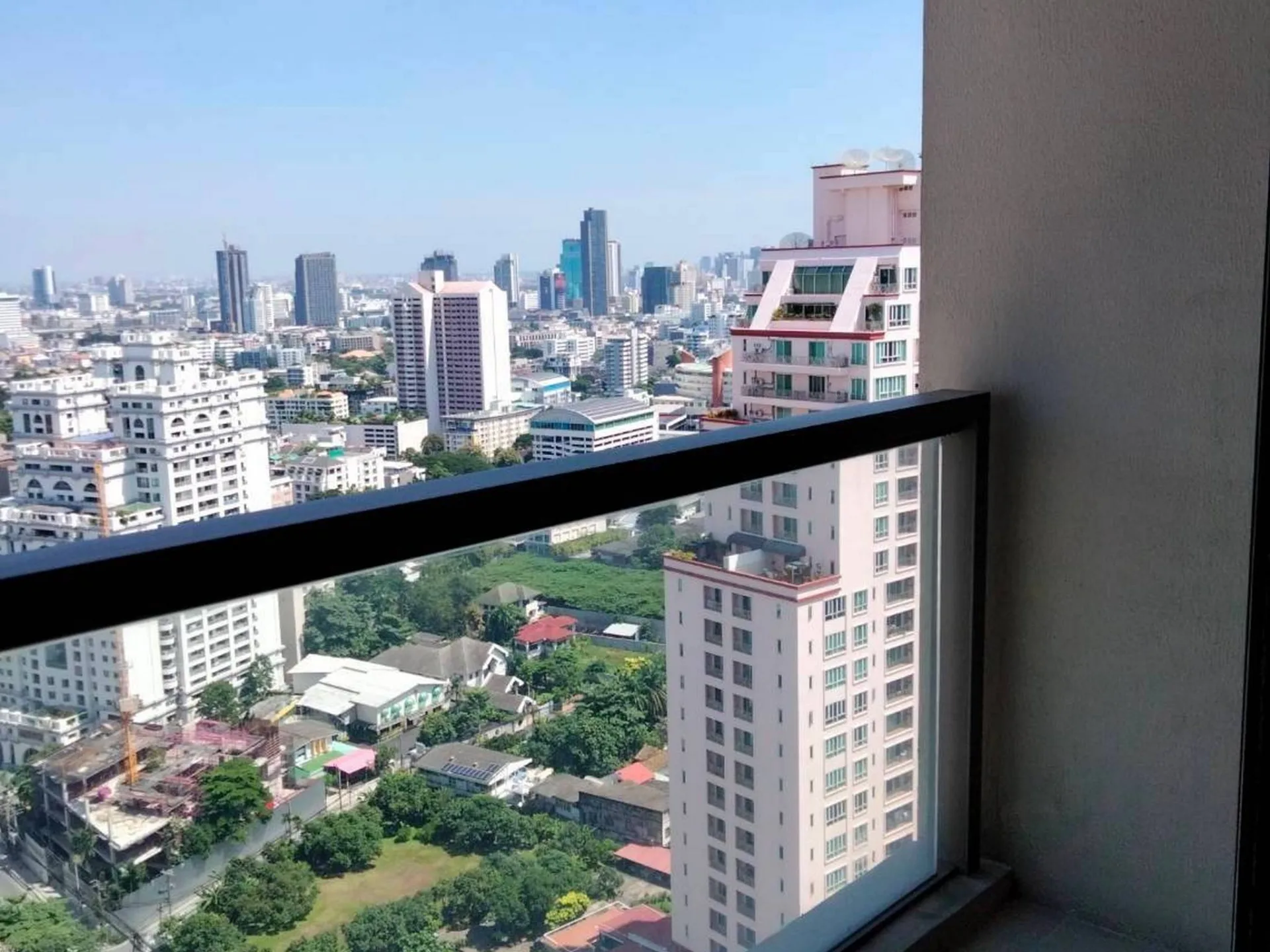 Property photos for The XXXIX by Sansiri