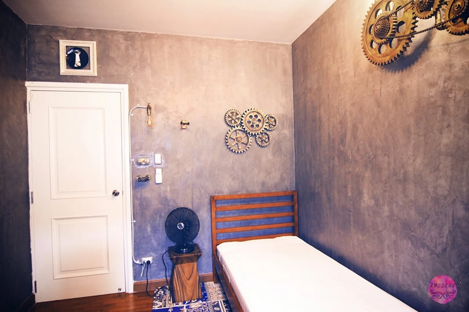 Property photos for Leon Sukhumvit 62