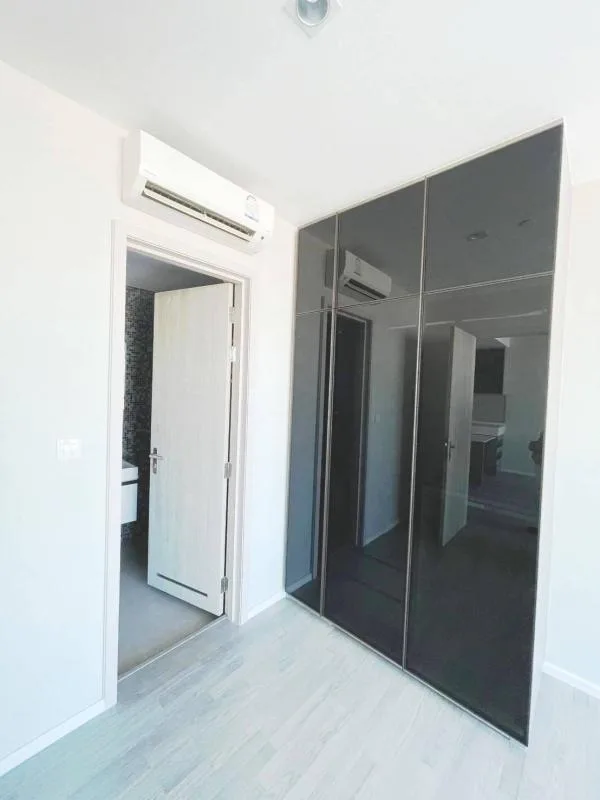 Property photos for 333 Riverside