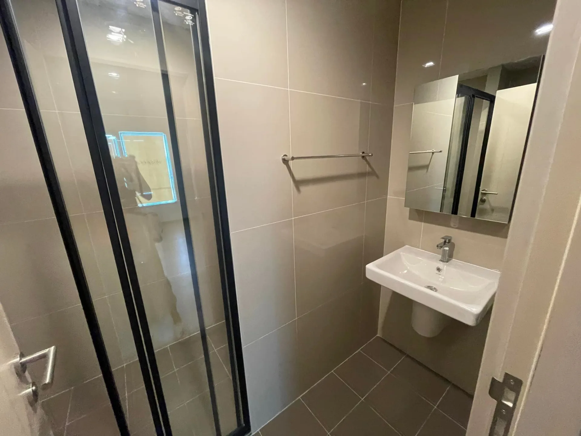 Property photos for The Base Phetchaburi-thonglor