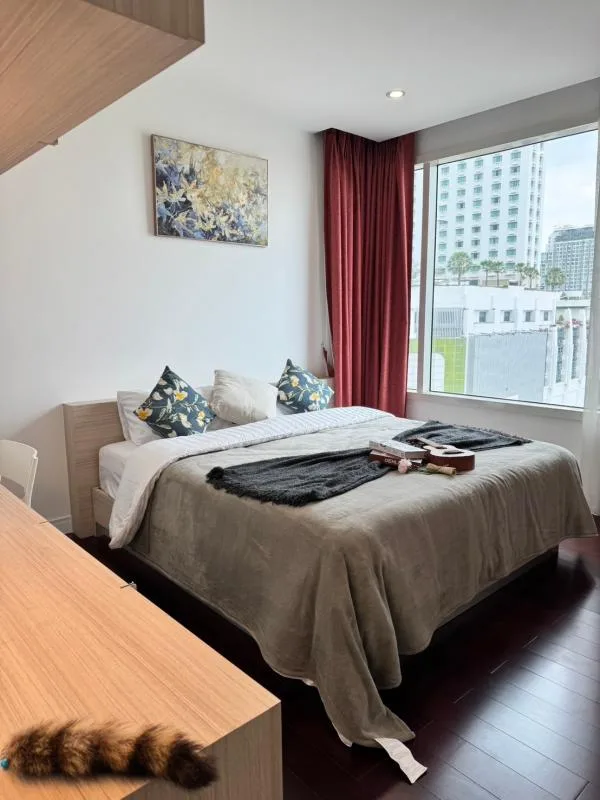 Property photos for MANHATTAN CHIDLOM