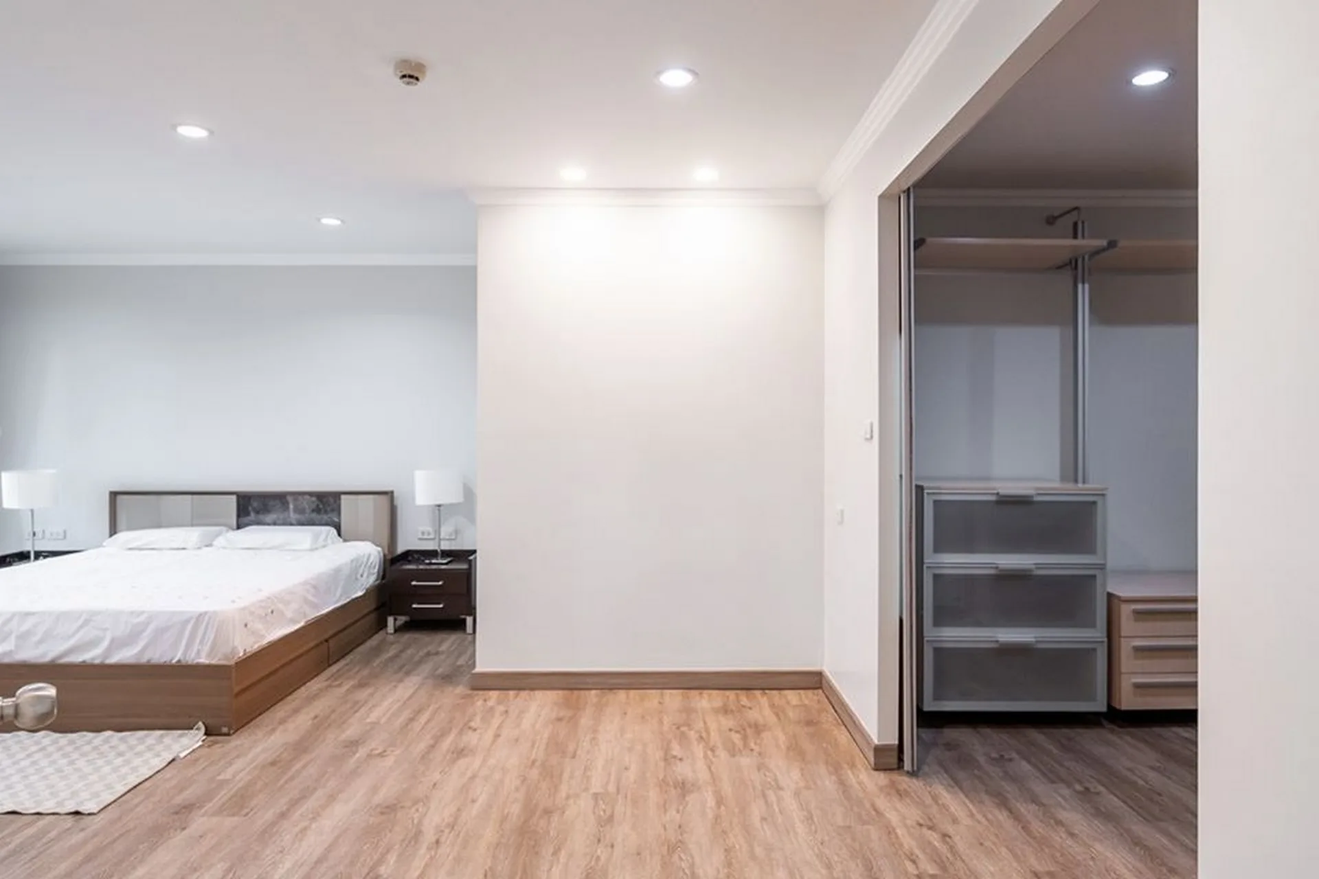 Property photos for Fifty Fifth Tower