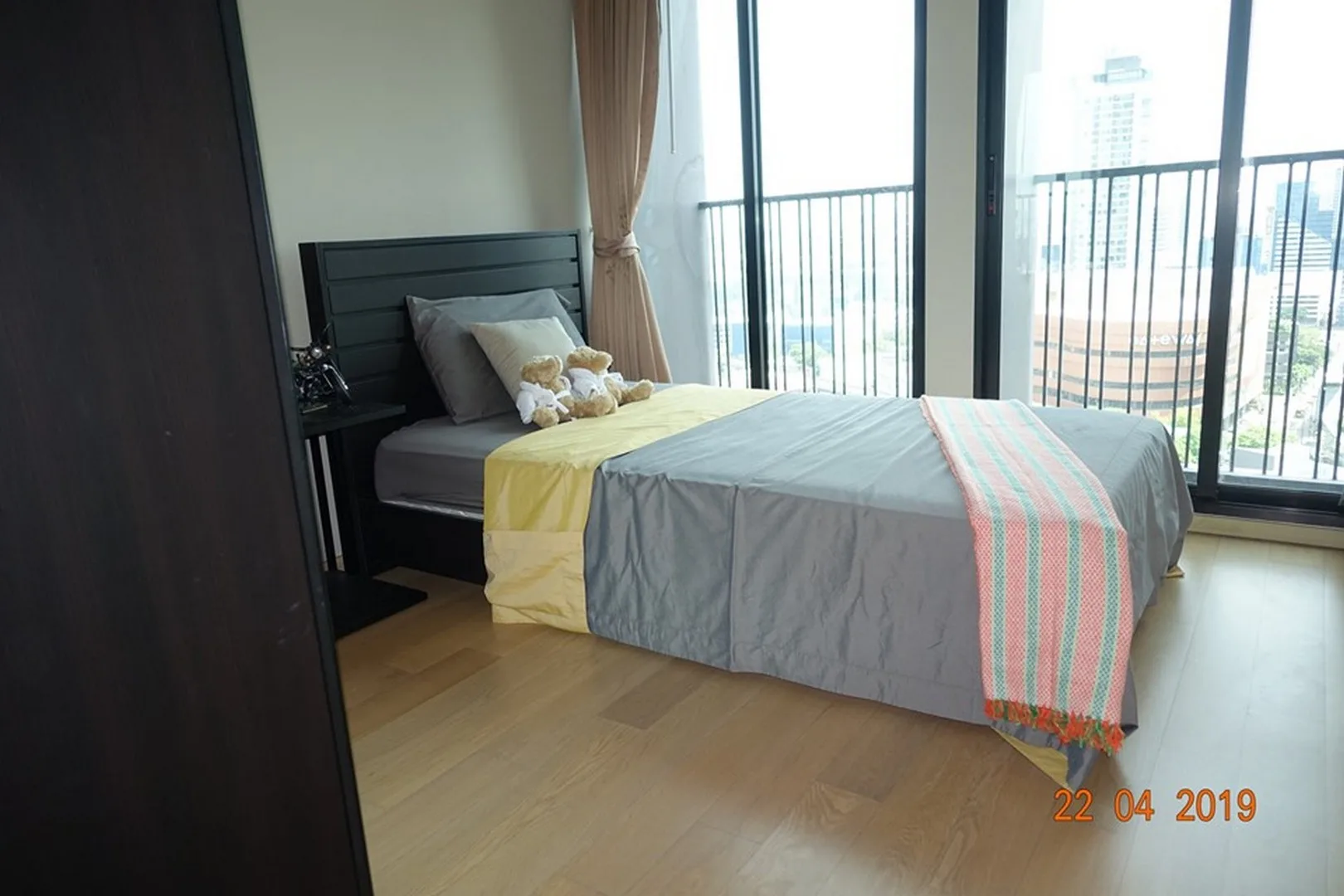 Property photos for Noble Reveal