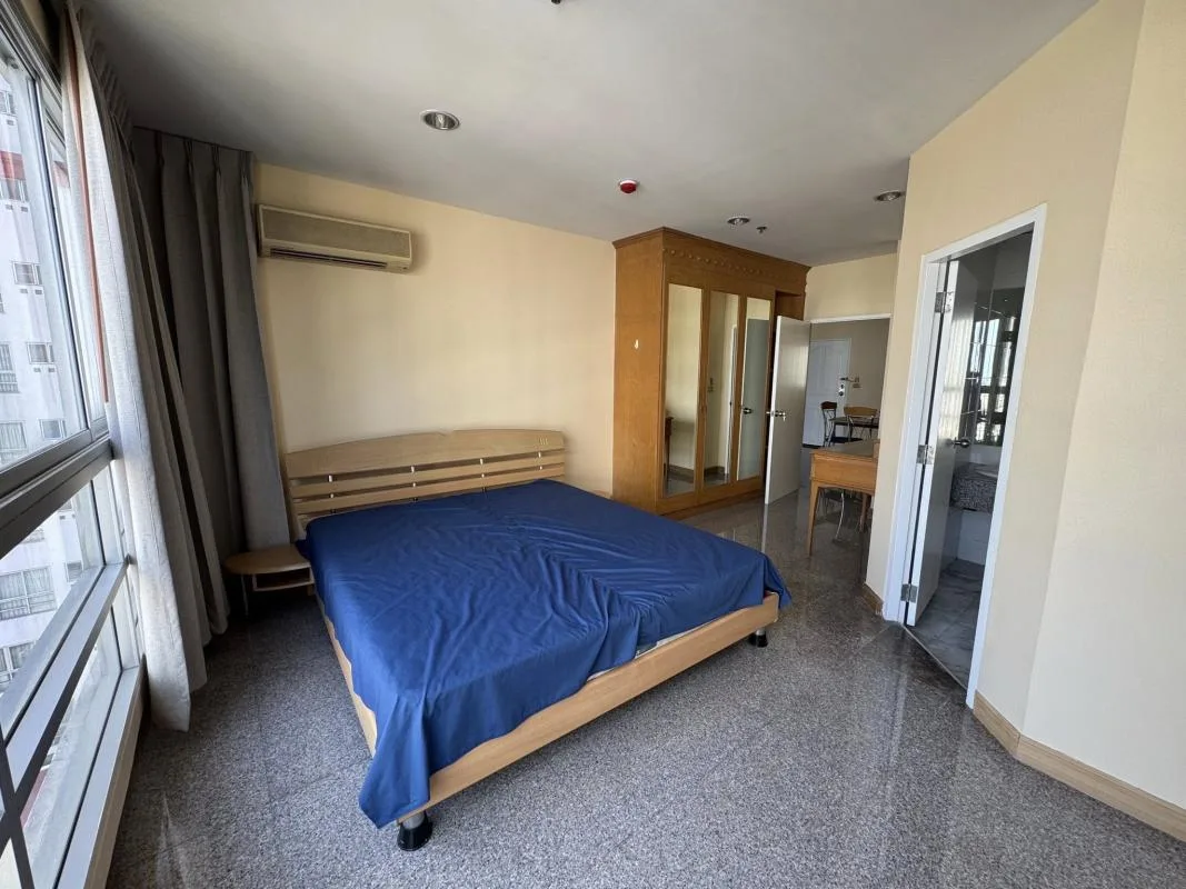 Property photos for Pathumwan Resort