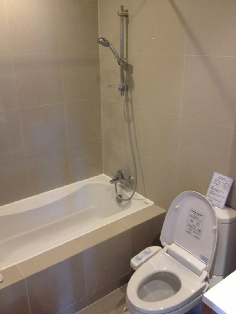 Property photos for Noble Refine