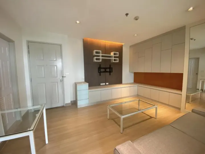 Property photos for Life Sathorn Sierra