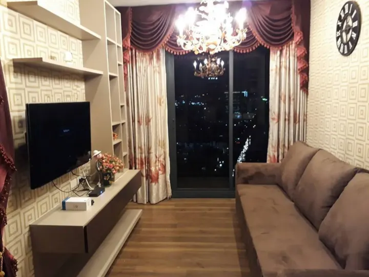 Property photos for Onyx Phaholyothin
