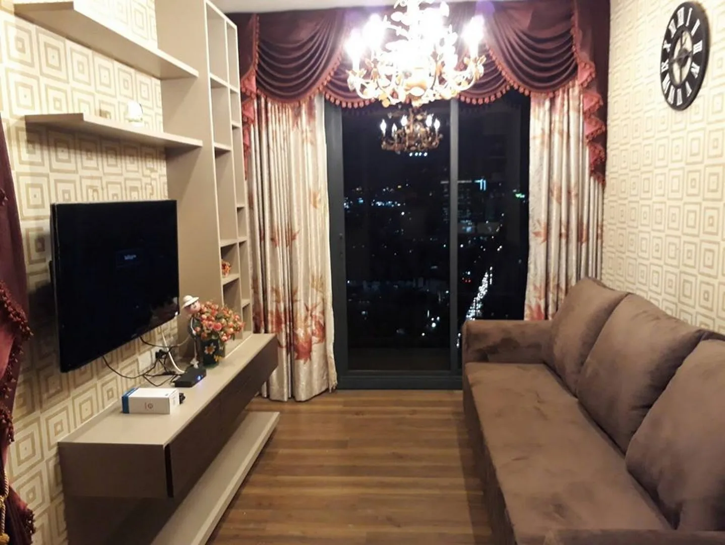 Property photos for Onyx Phaholyothin