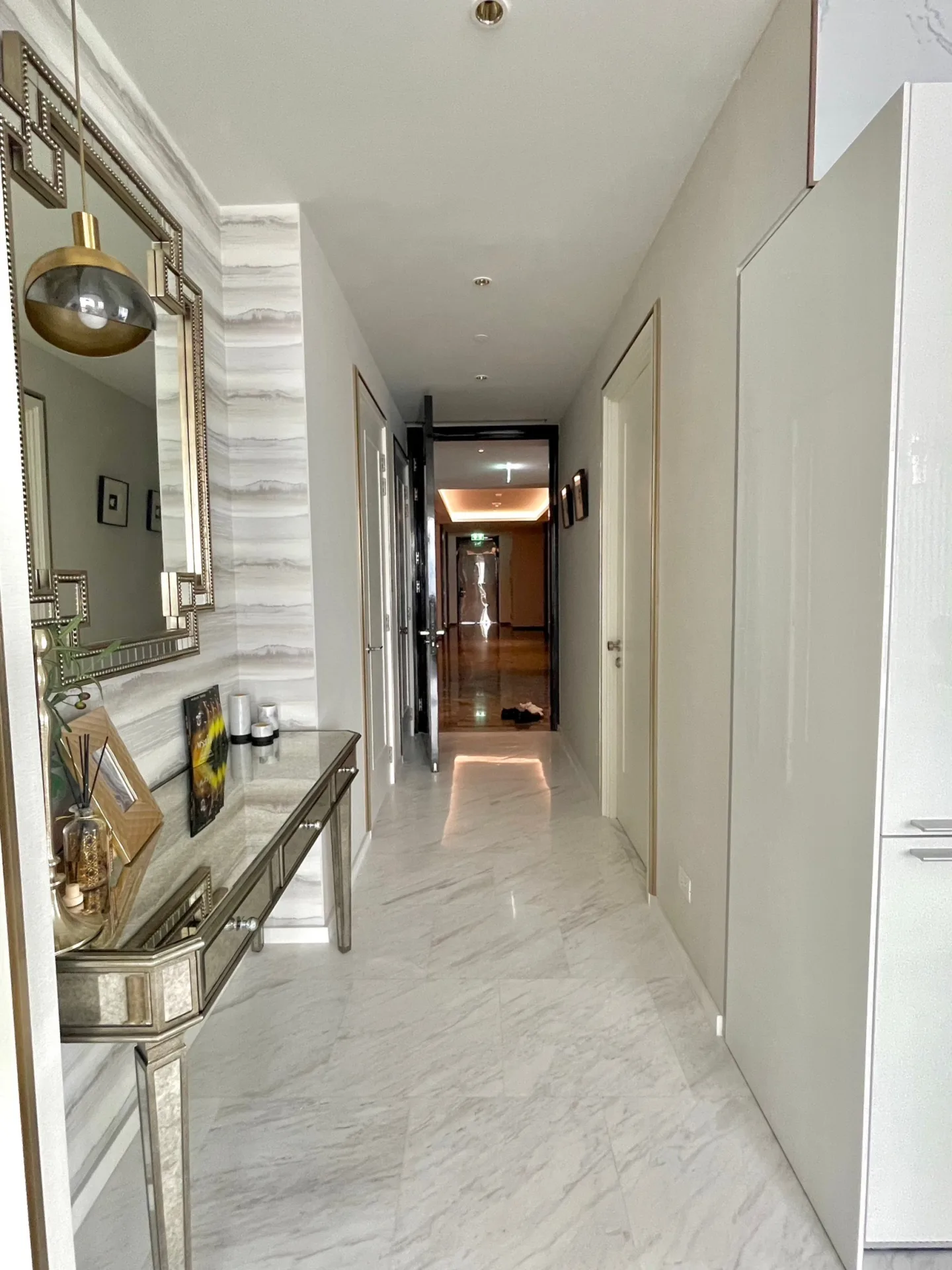 Property photos for Four Seasons Private Residences Bangkok