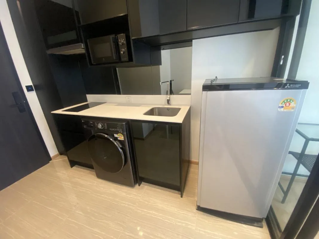 Property photos for Noble Around Ari