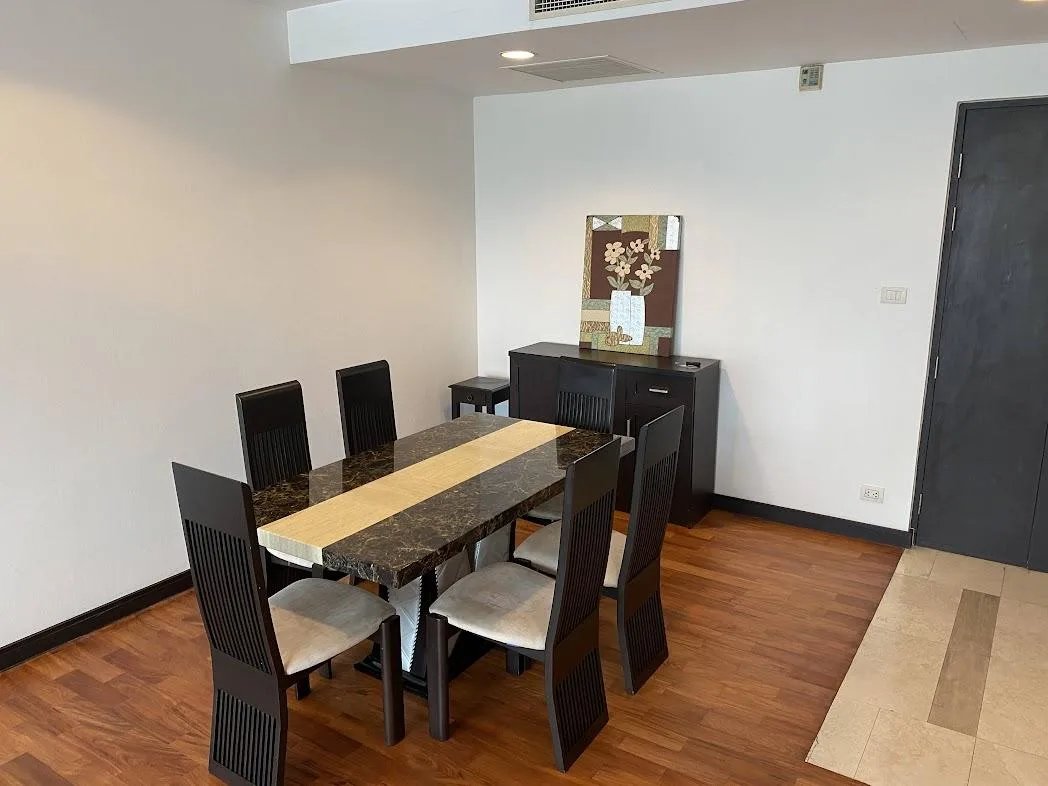 Property photos for Wilshire