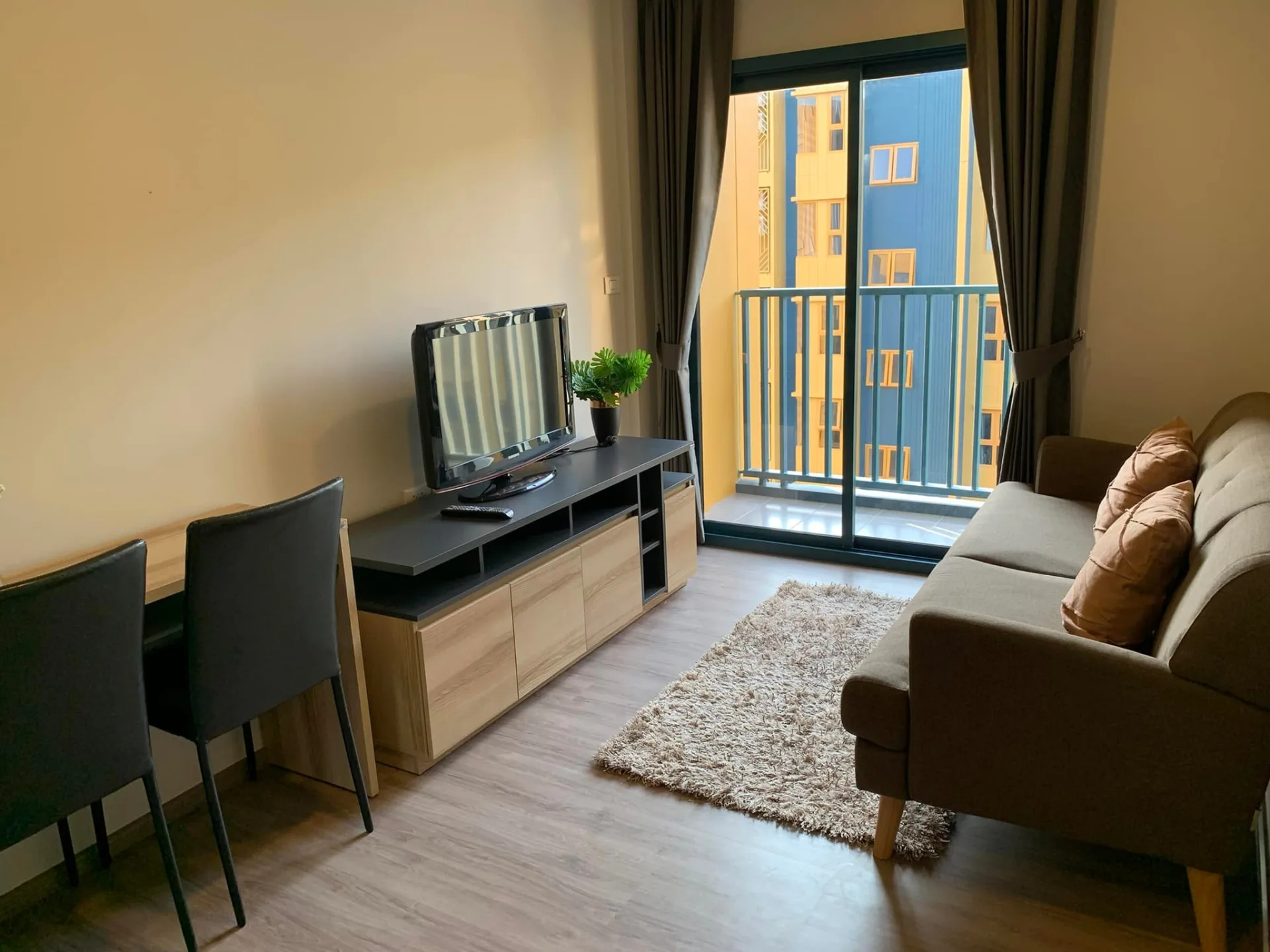 Property photos for THE BASE Sukhumvit 50