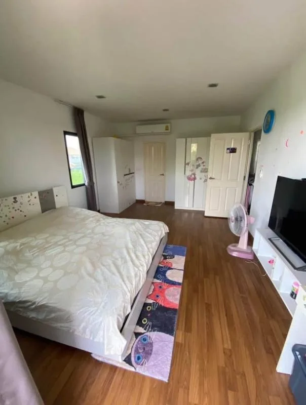 Property photos for Golden Village Bangna-kingkaew