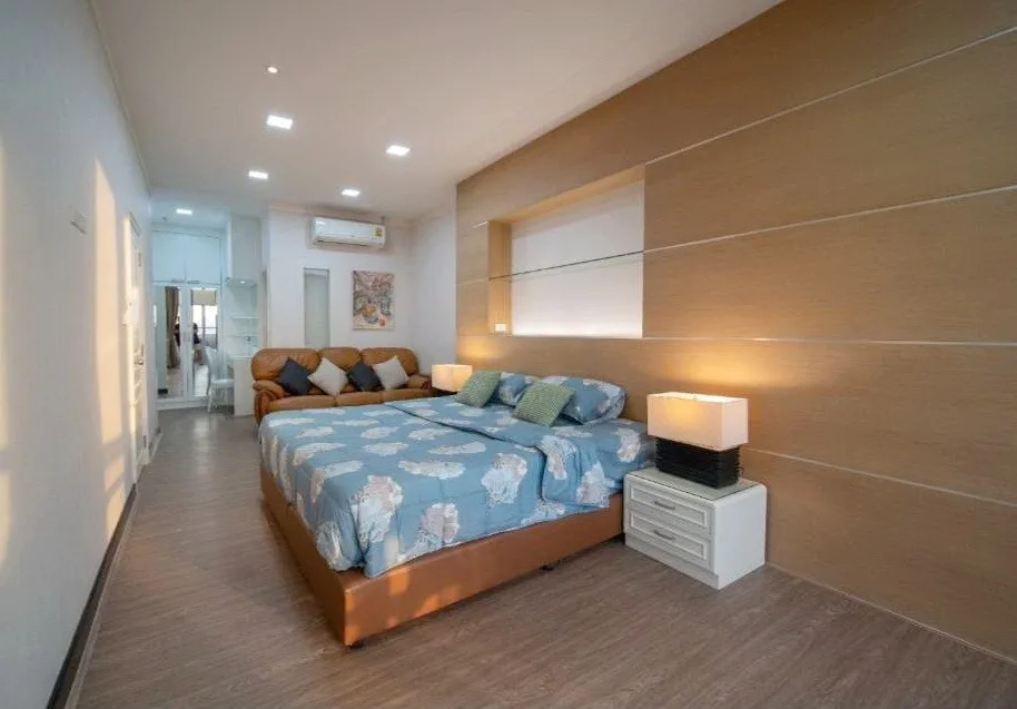 Property photos for The Waterford Diamond