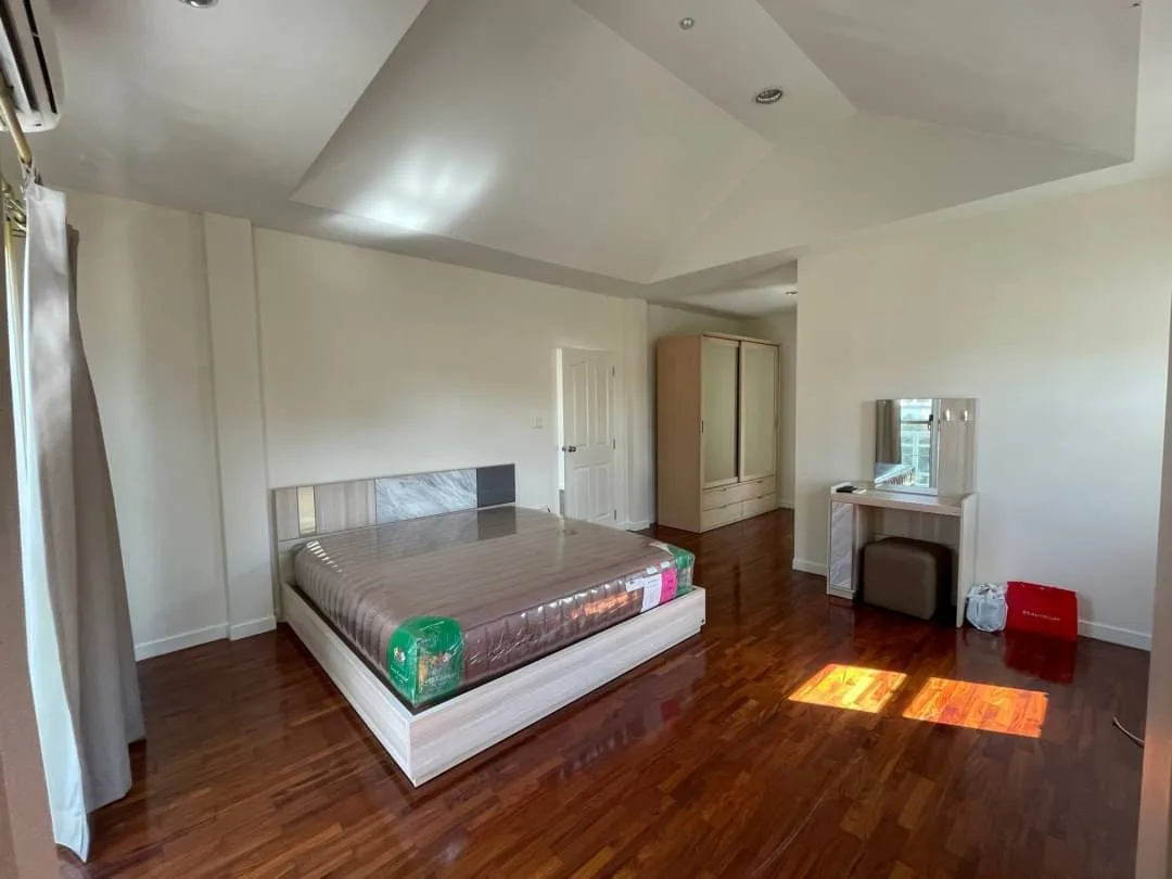 Property photos for Nantawan Rama 9 - Onnut