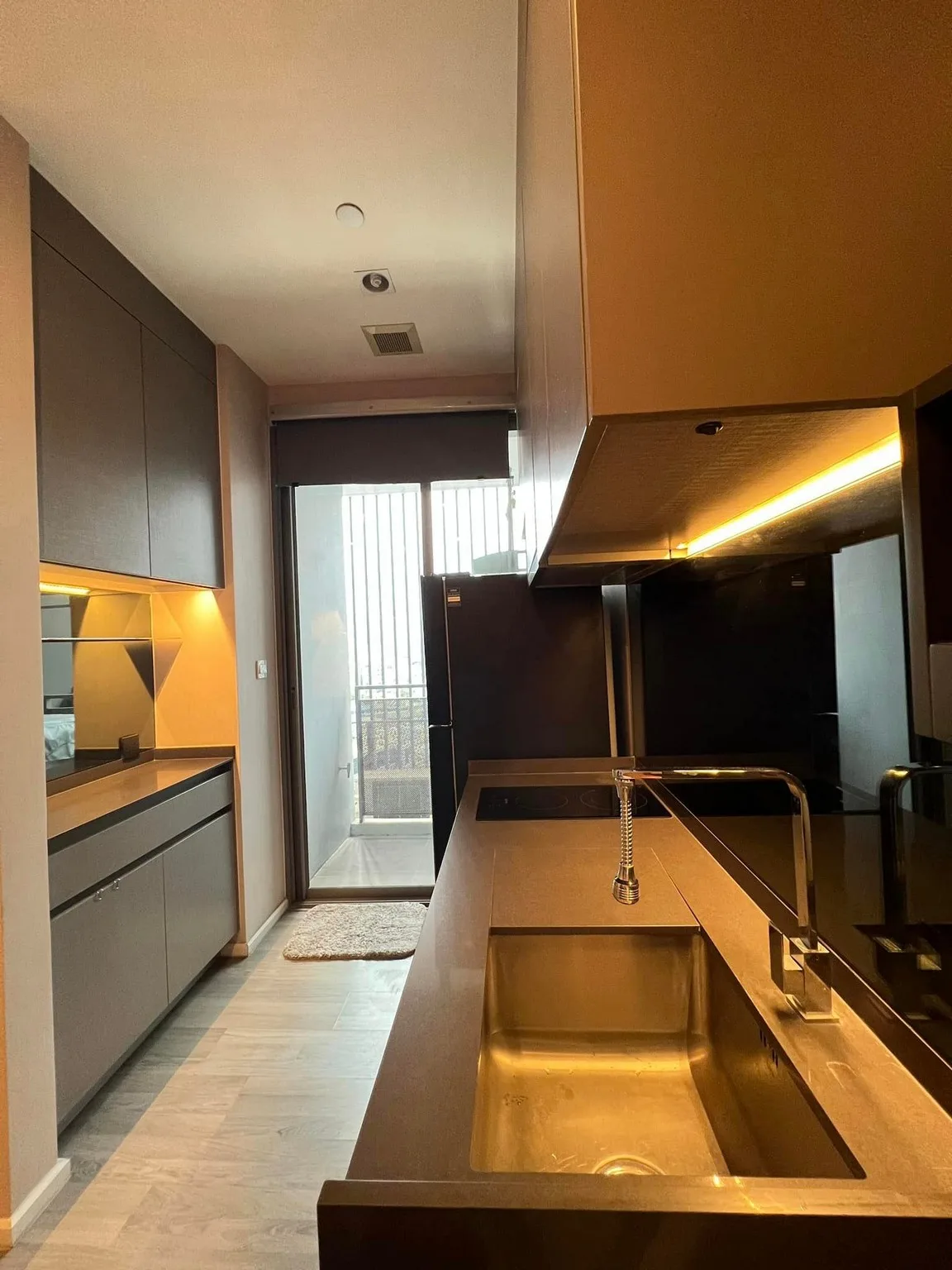 Property photos for The Room Sukhumvit 69