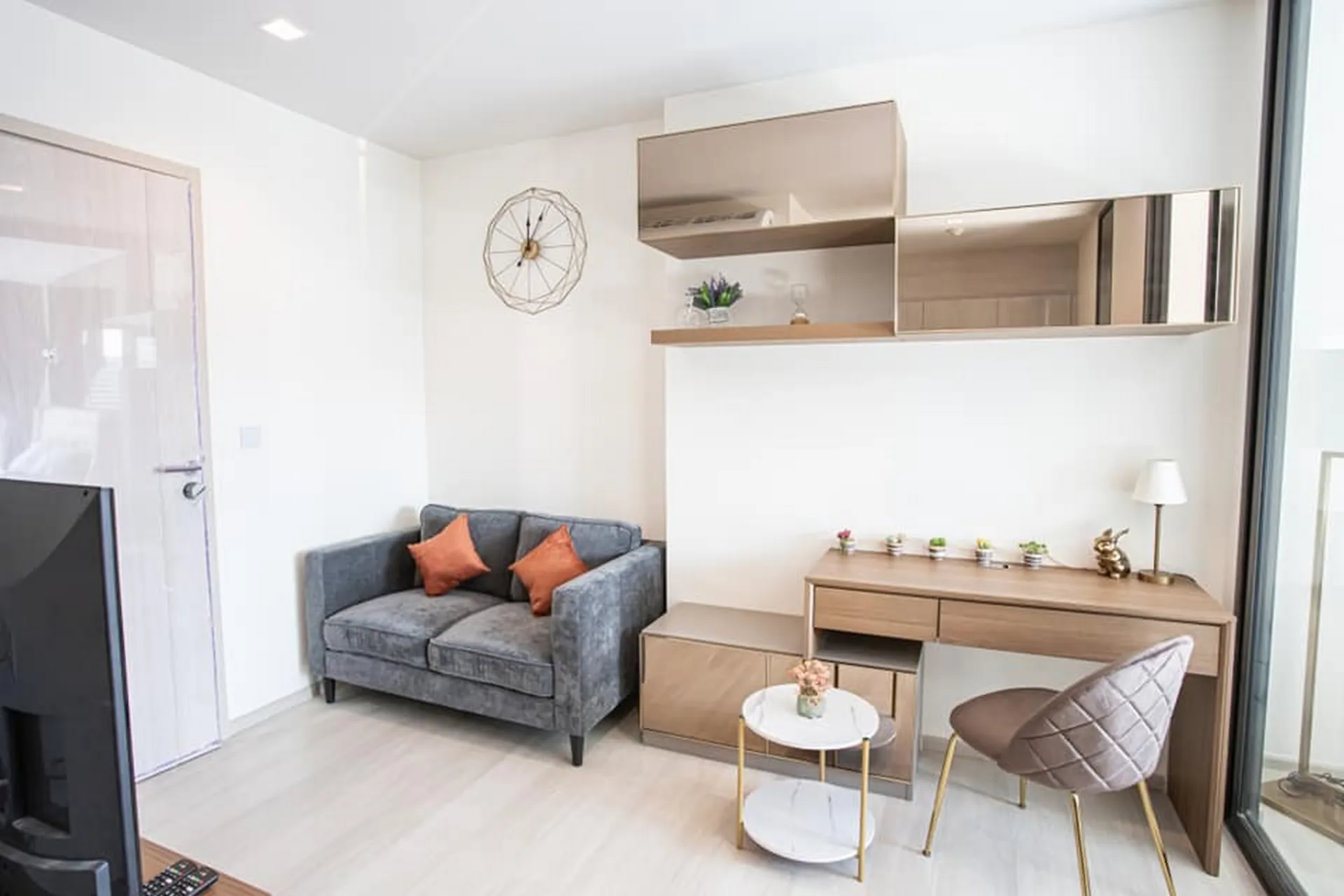 Property photos for Life One Wireless
