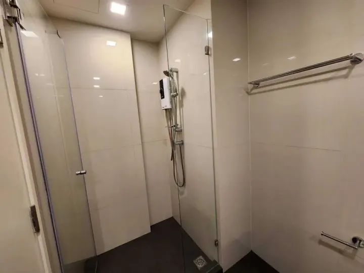 Property photos for Chambers On - nut Station