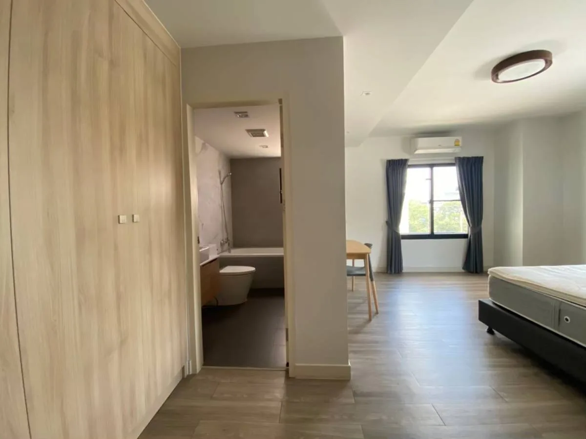 Property photos for Lily House