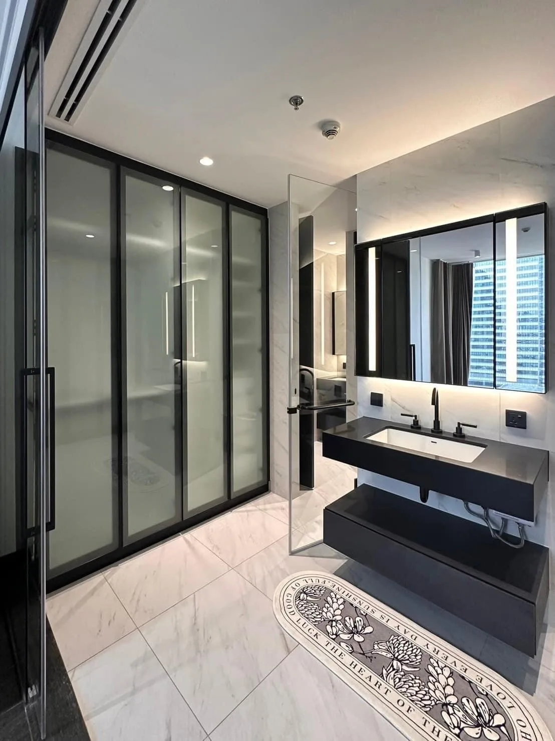 Property photos for Tait Sathorn 12