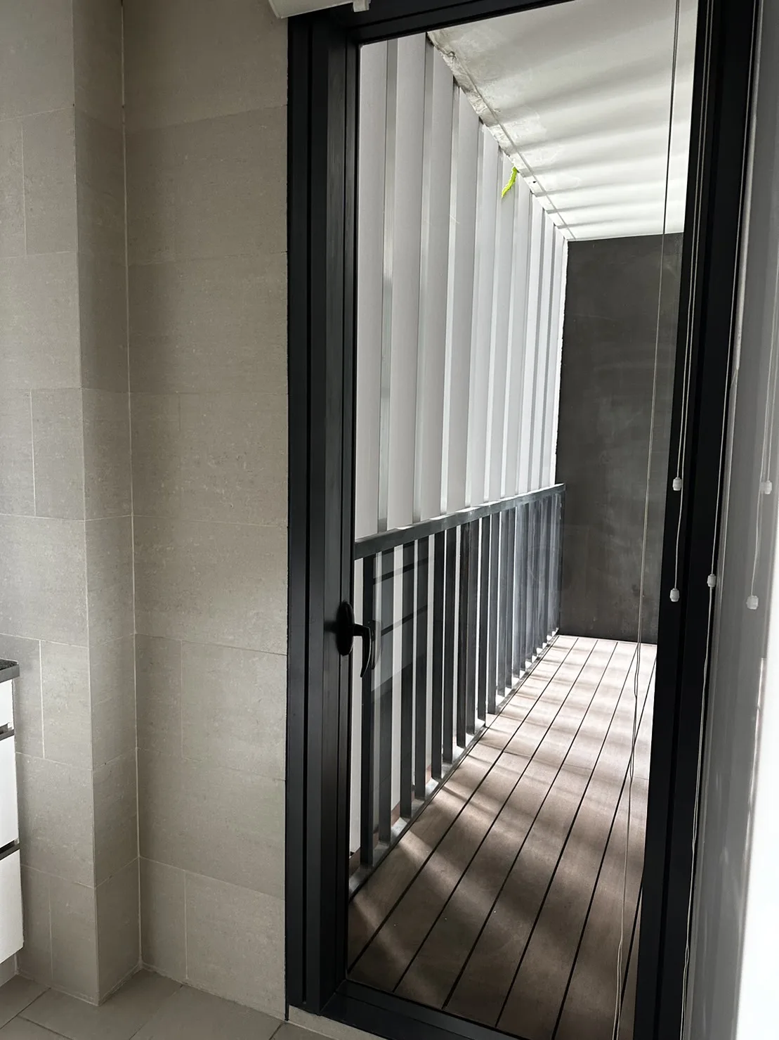 Property photos for The Met