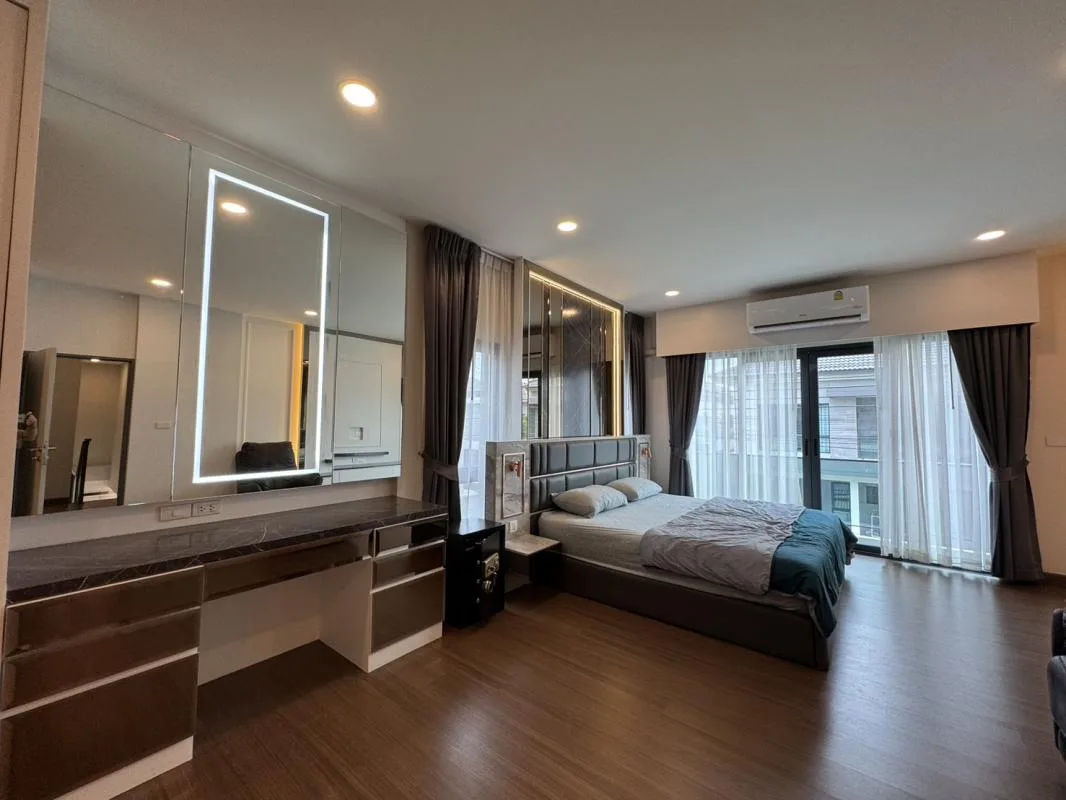 Property photos for The City Bangna