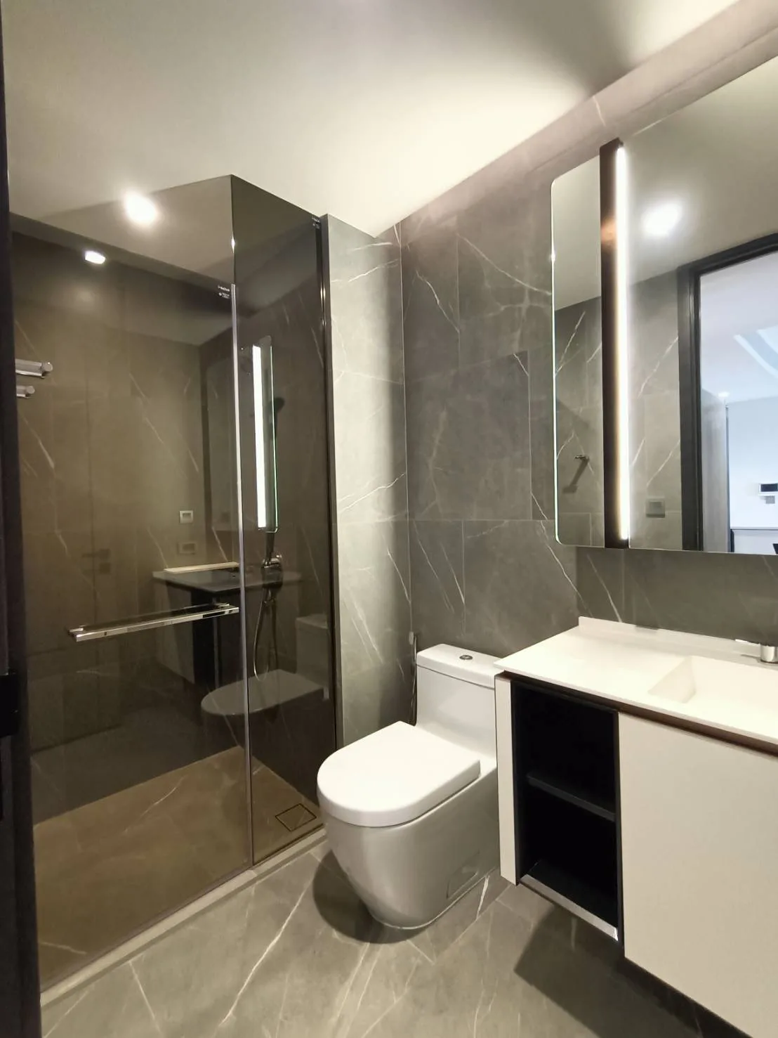 Property photos for The Reserve Sukhumvit 61