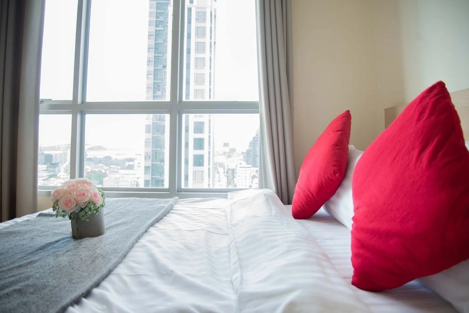 Property photos for Life @ Phahon - Ari