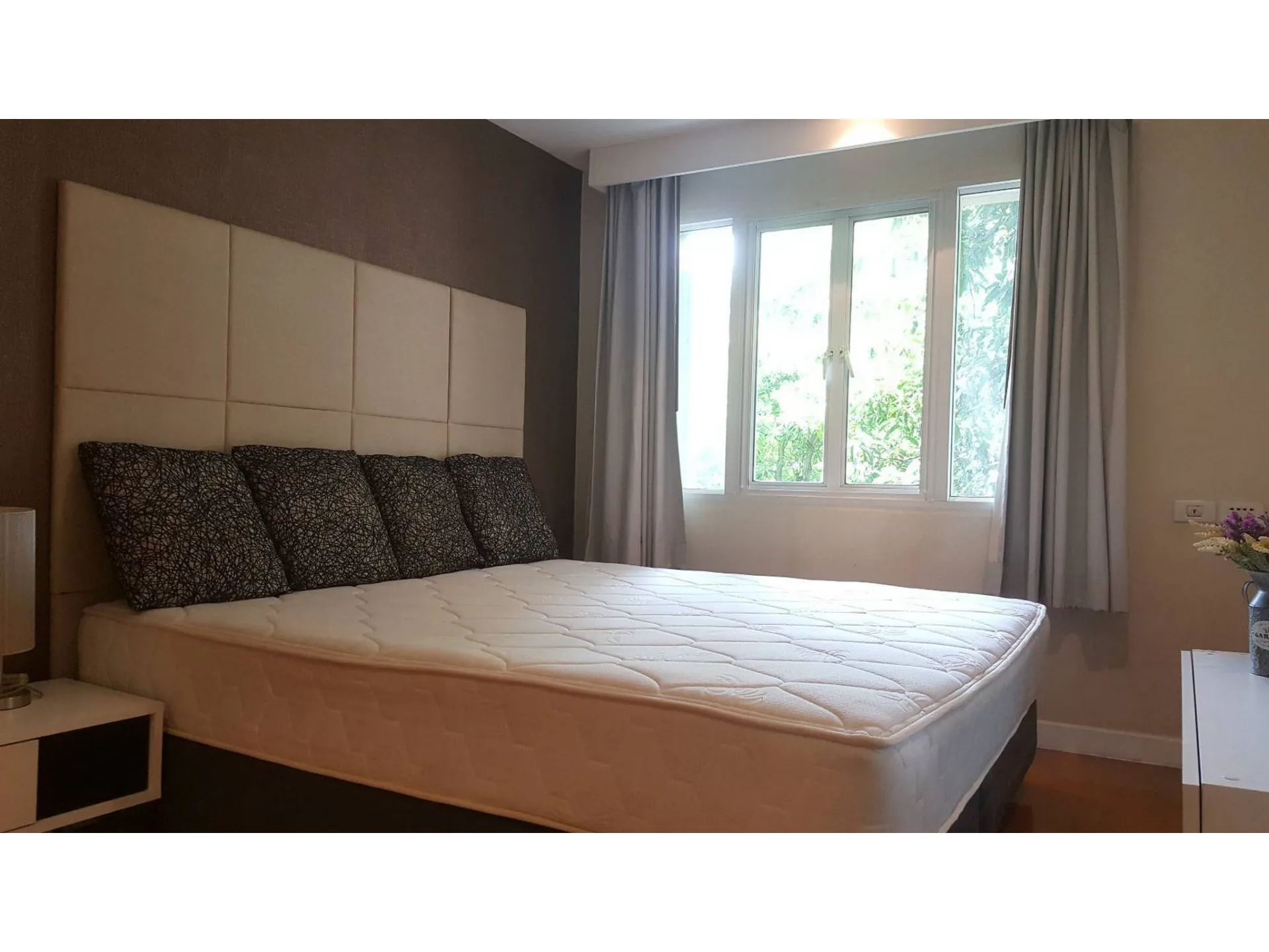 Property photos for Le Nice Ekamai