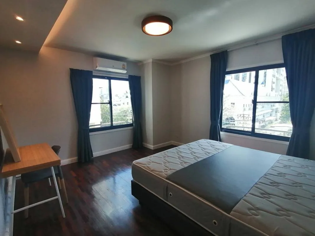 Property photos for Lily House