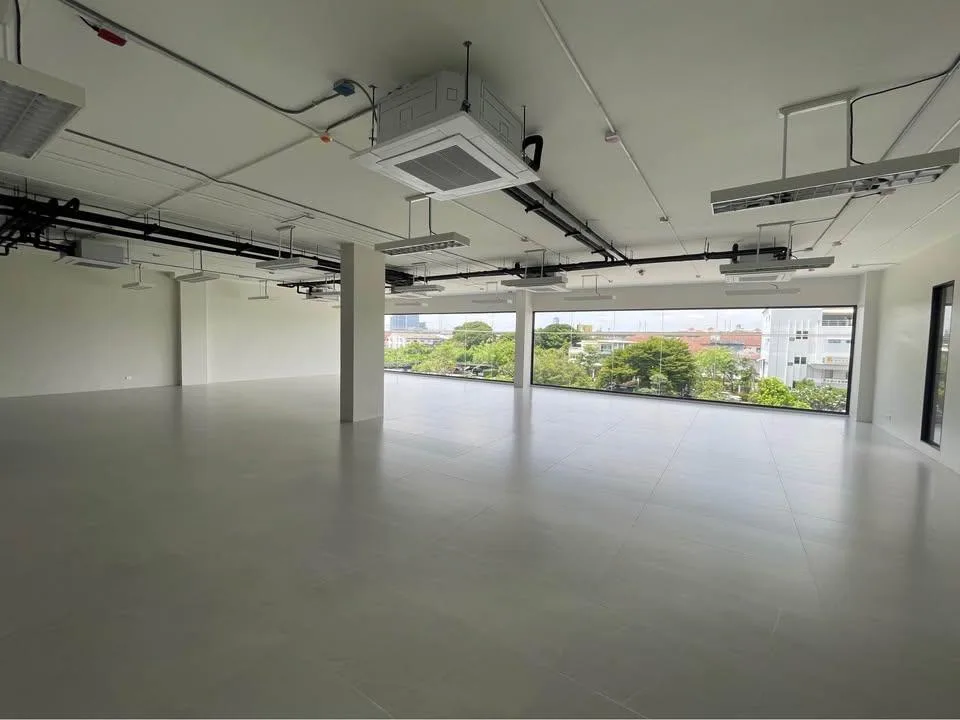 Property photos for Office Building Phatthanakan 31/1