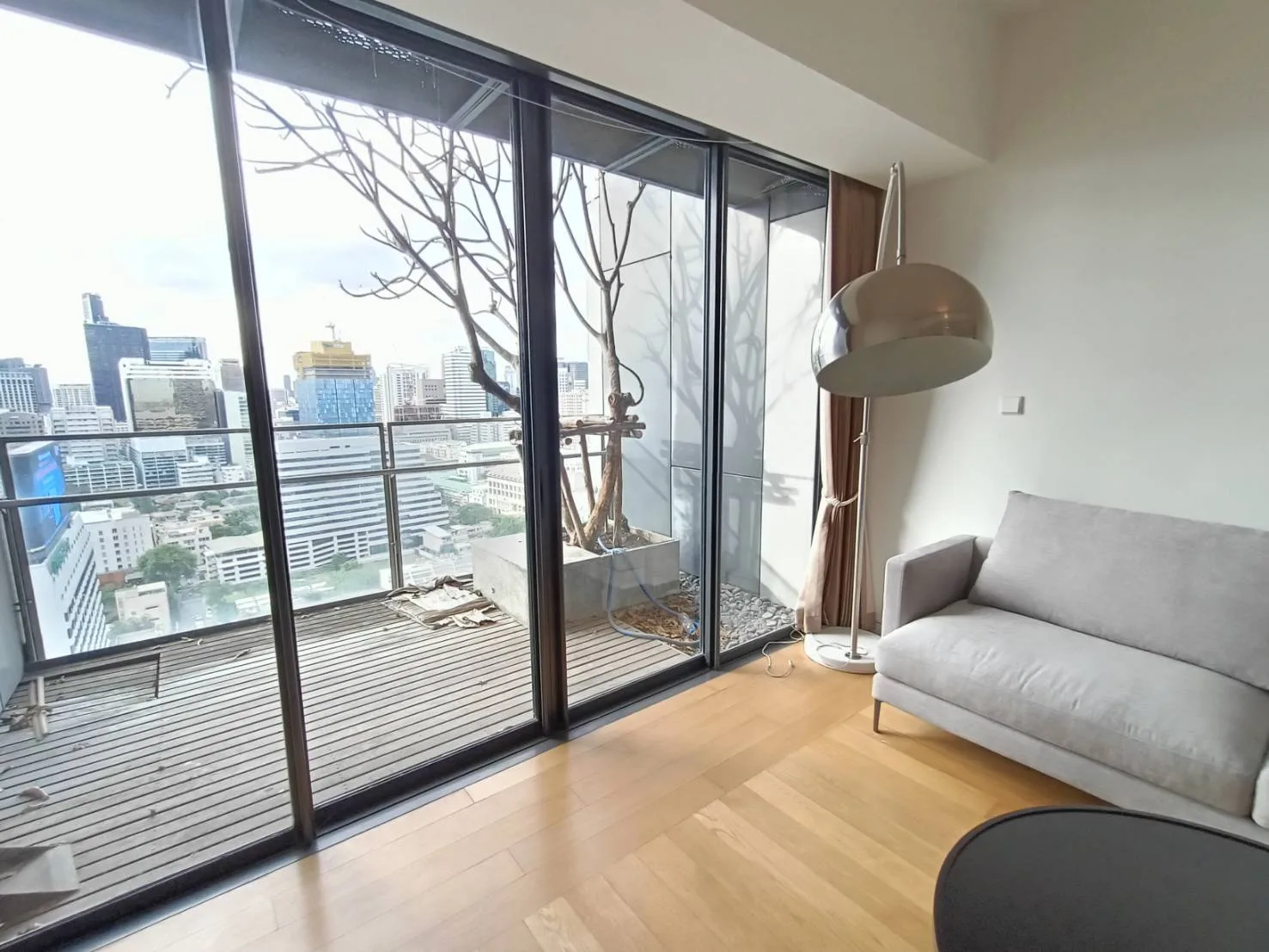 Property photos for The Met