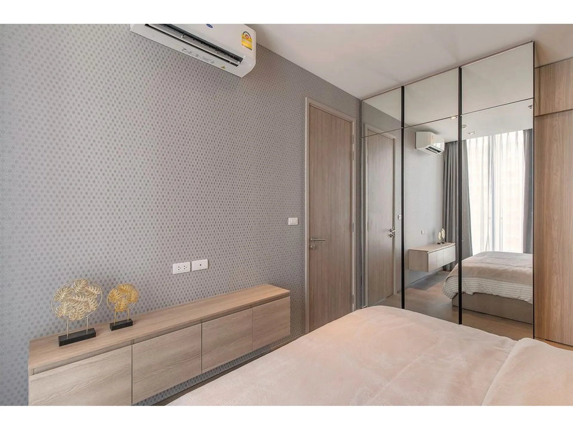 Property photos for Park Origin Phromphong