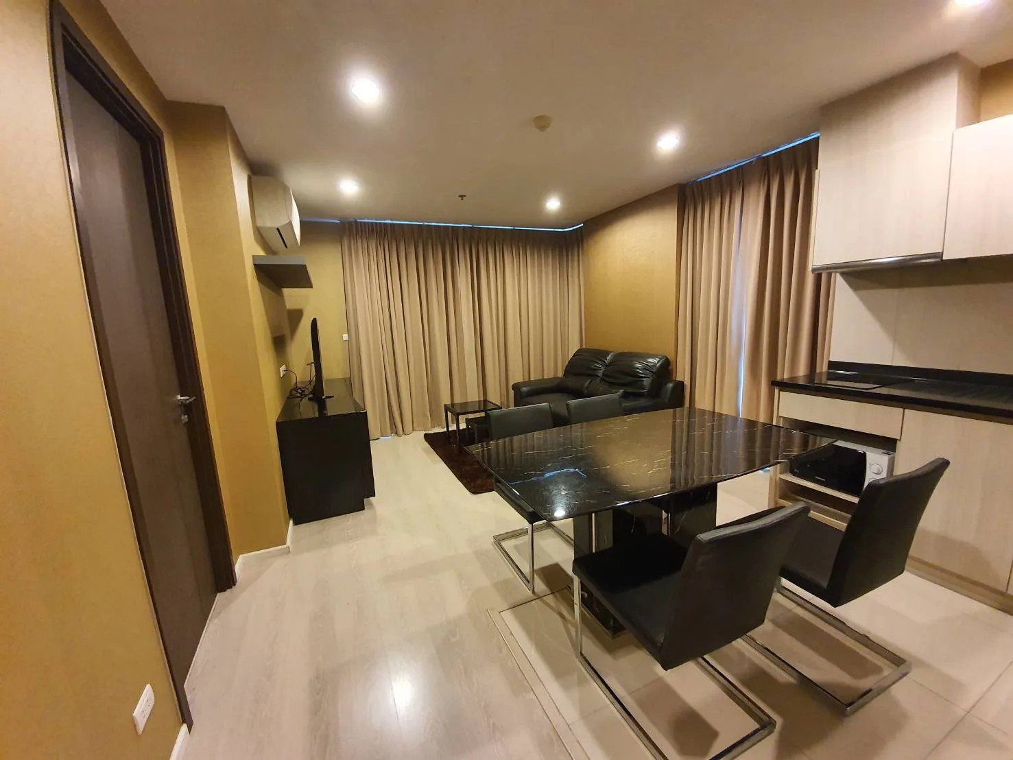 Property photos for Rhythm Sathorn - Narathiwas