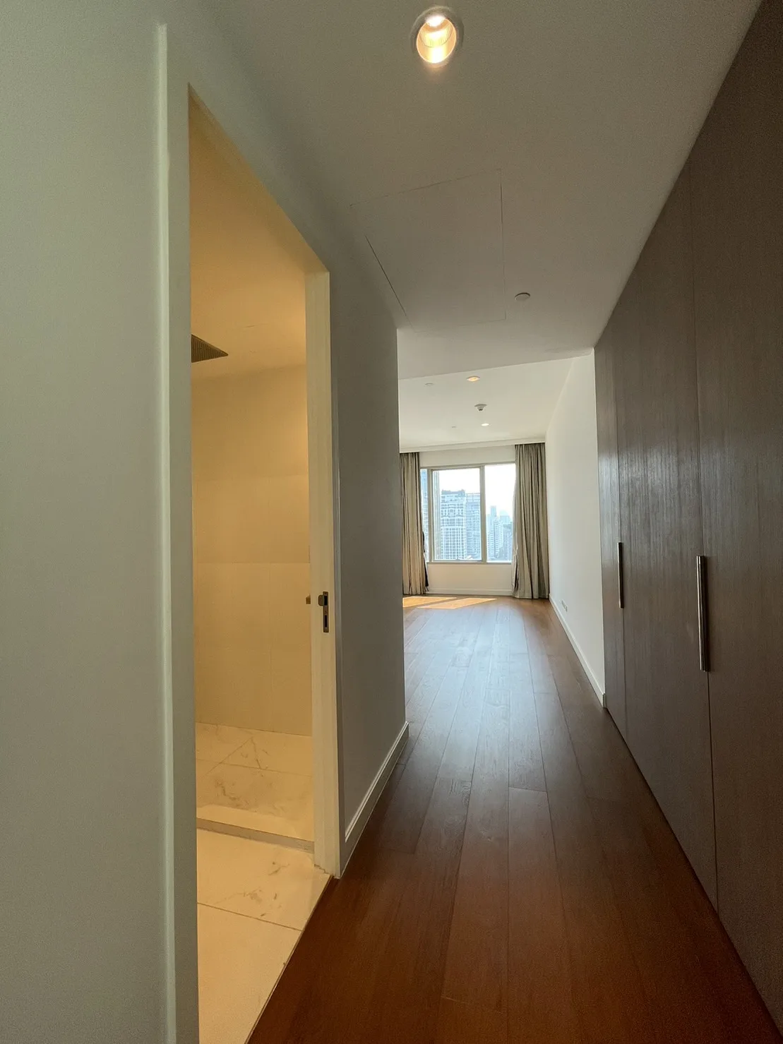 Property photos for 185 Rajadamri